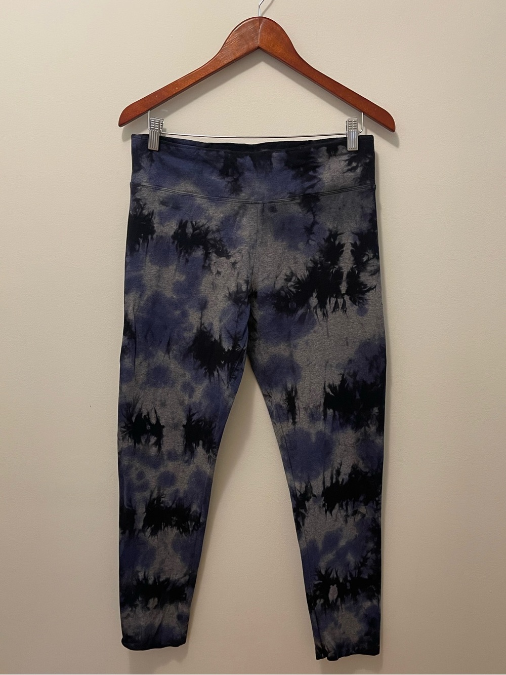 Calvin Klein Black & Blue Tie-Dye Leggings
